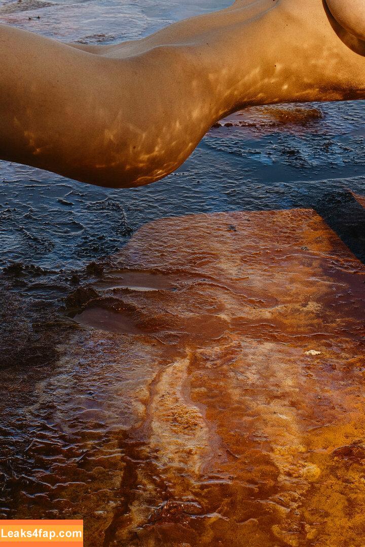 Solomia Maievska / miamaievska / solomia_maievska слитое фото фото #0944