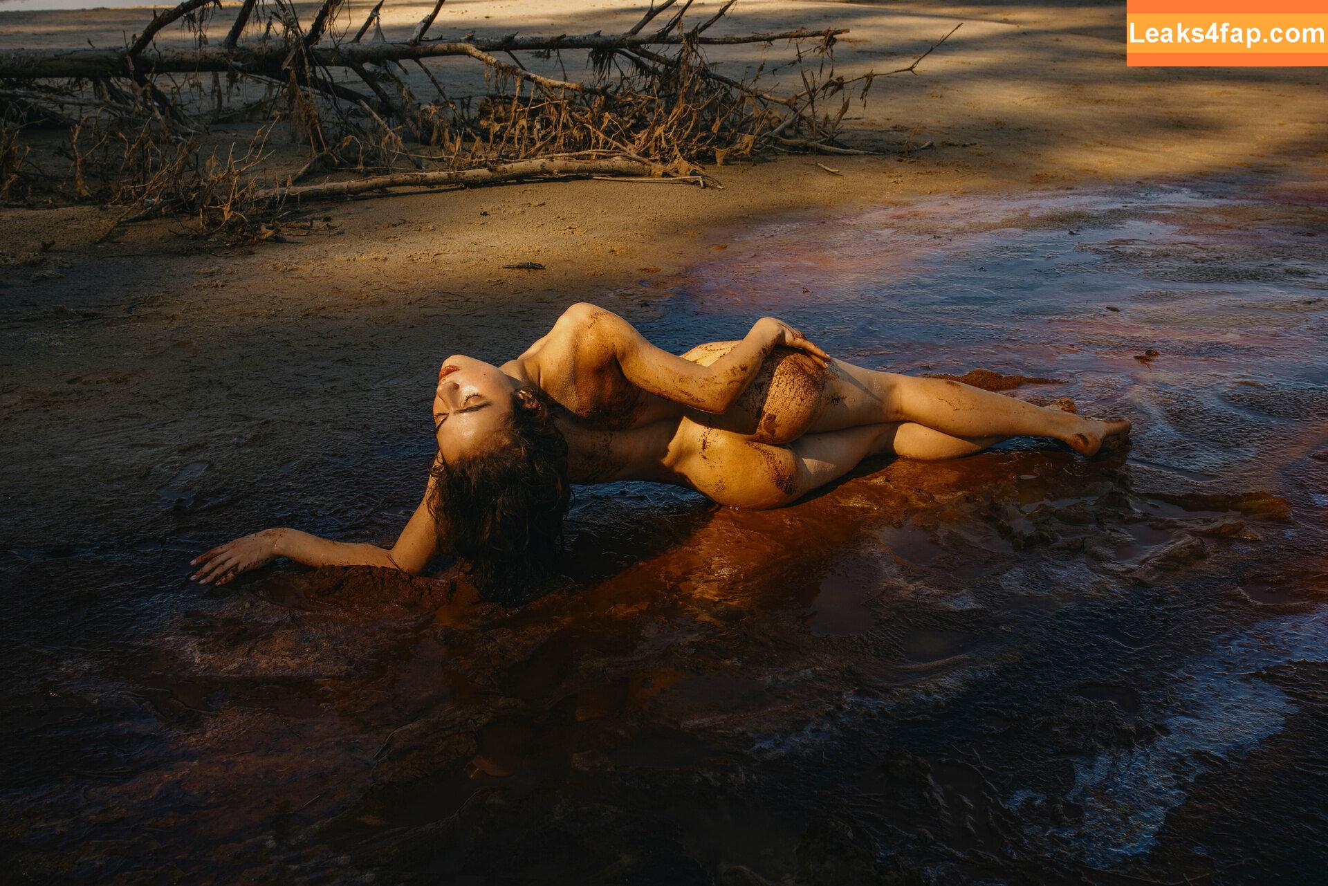 Solomia Maievska / miamaievska / solomia_maievska слитое фото фото #0967