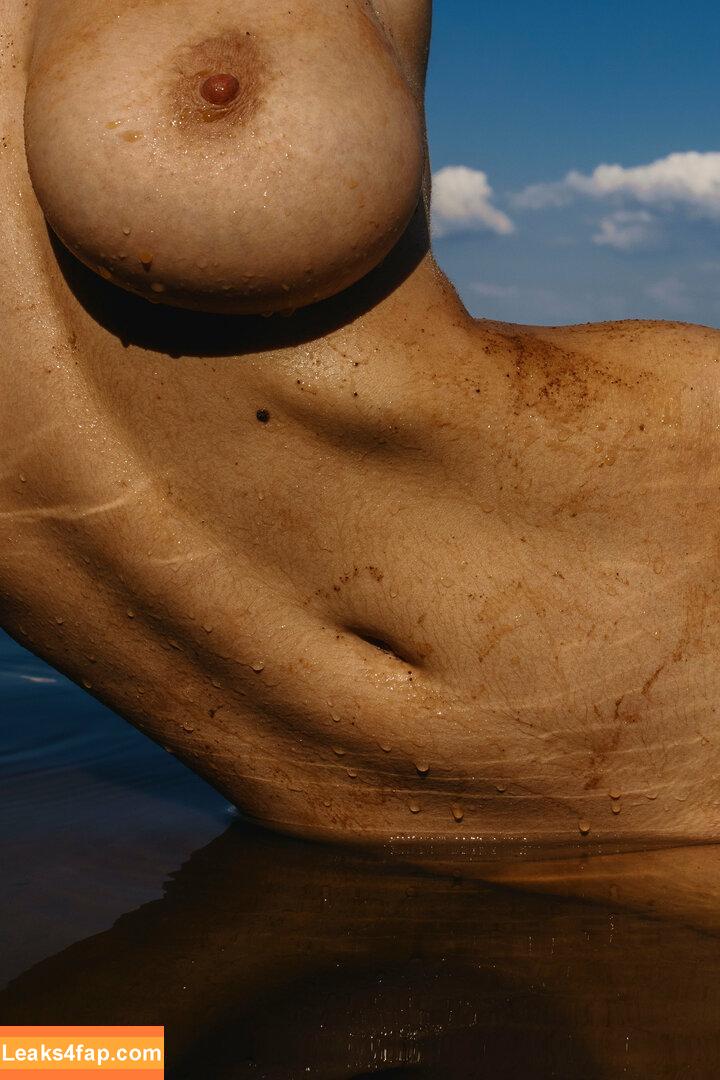 Solomia Maievska / miamaievska / solomia_maievska слитое фото фото #0983