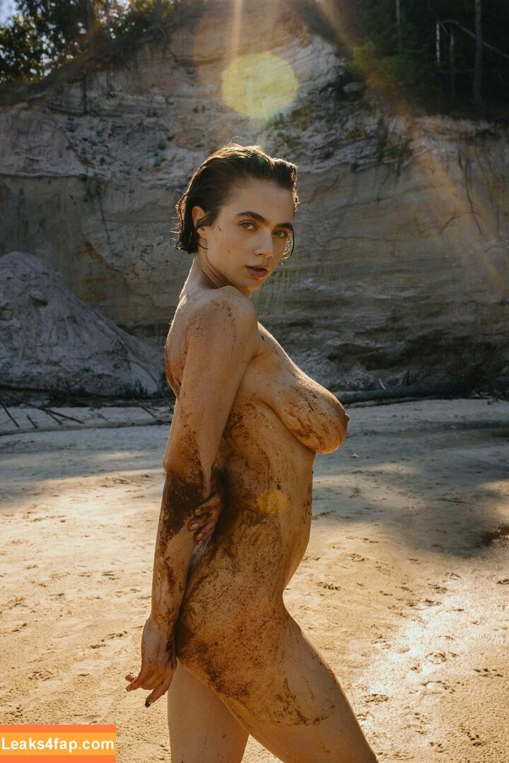 Solomia Maievska / miamaievska / solomia_maievska слитое фото фото #0986