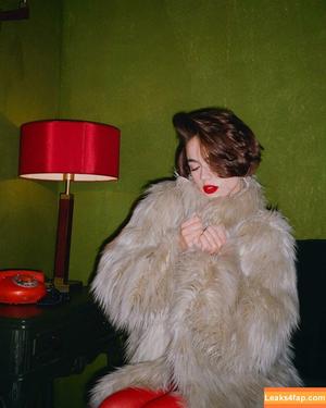 Solomia Maievska photo #1355