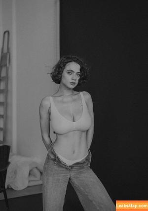 Solomia Maievska photo #1454