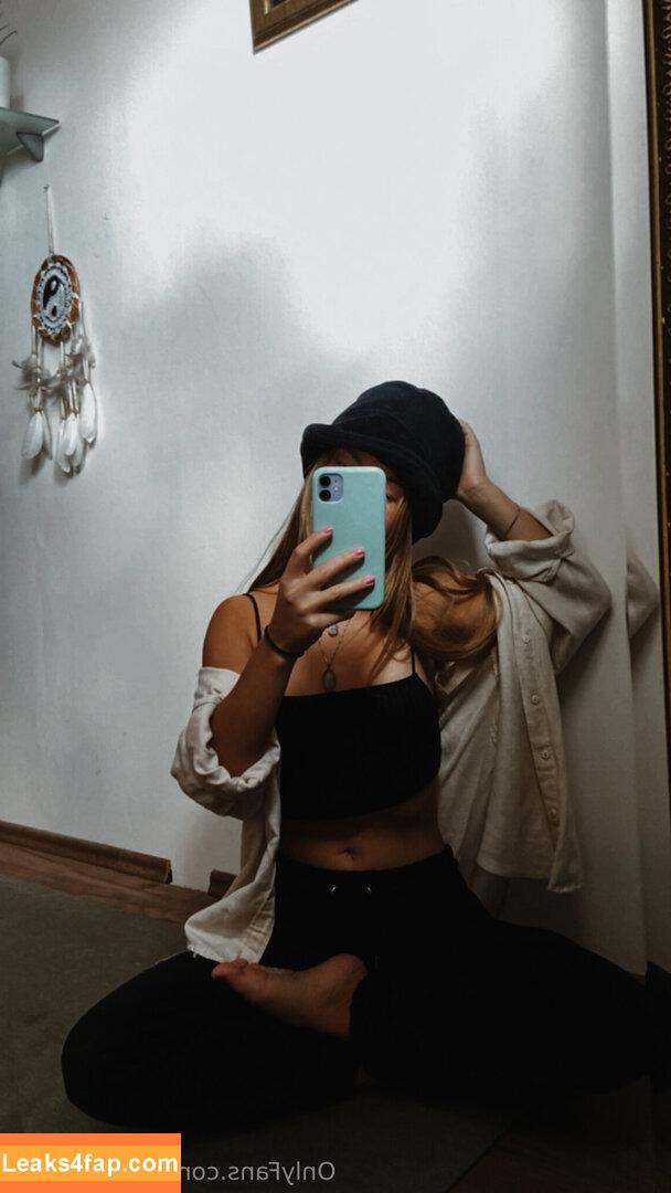 solunamalou /  leaked photo photo #0009
