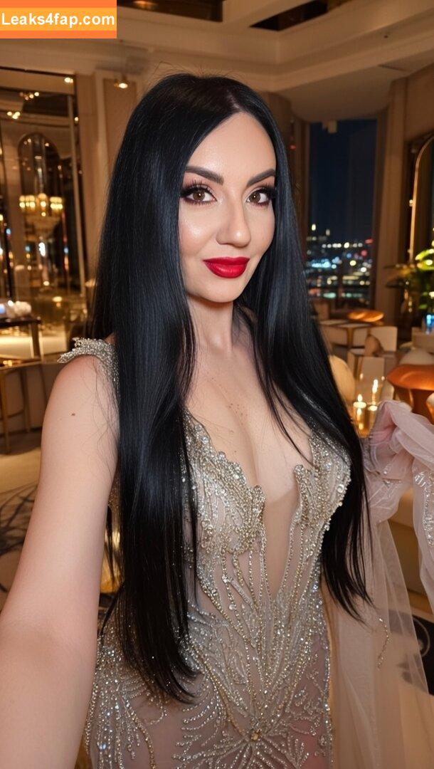 Some ASMRtist / asmrglow / asmrmaddy leaked photo photo #0601