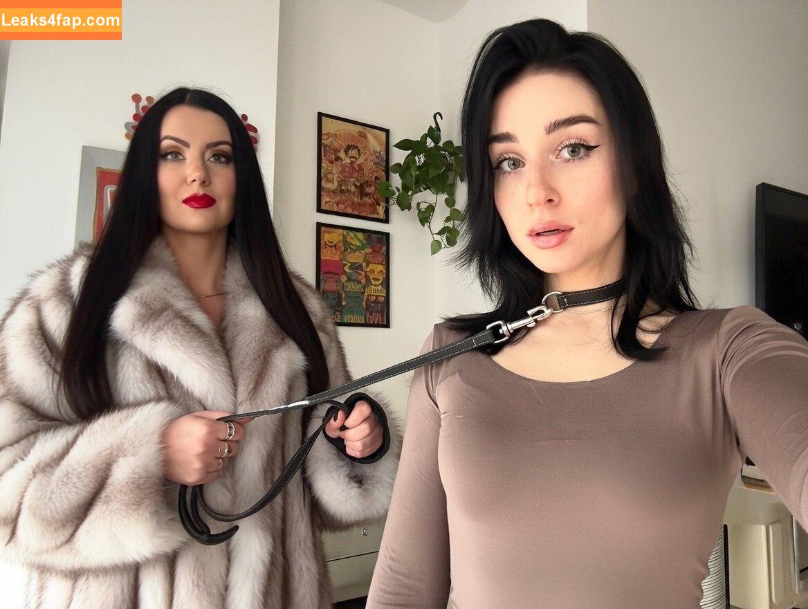 Some ASMRtist / asmrglow / asmrmaddy leaked photo photo #0647