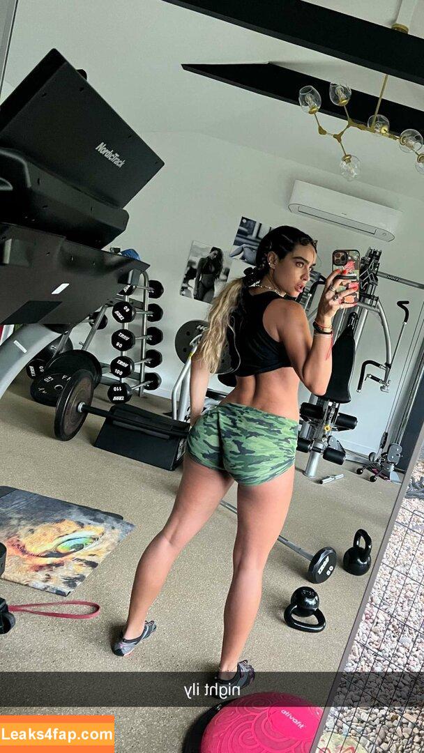 Sommer Ray / https: / sommer-ray / sommerray слитое фото фото #0809