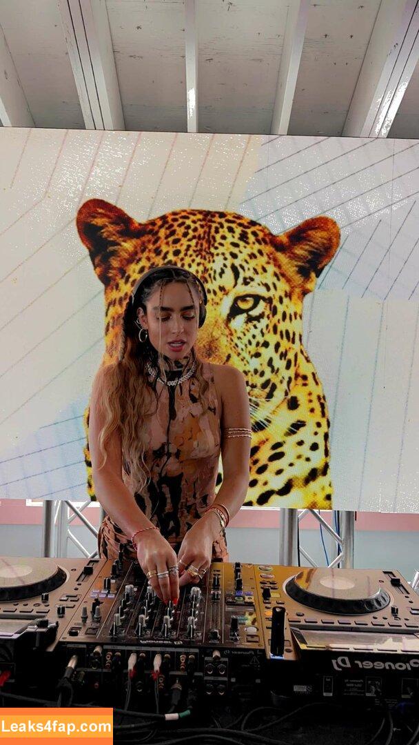 Sommer Ray / https: / sommer-ray / sommerray слитое фото фото #0833