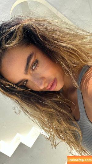 Sommer Ray фото #0927