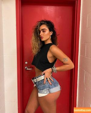 Sommer Ray фото #1299