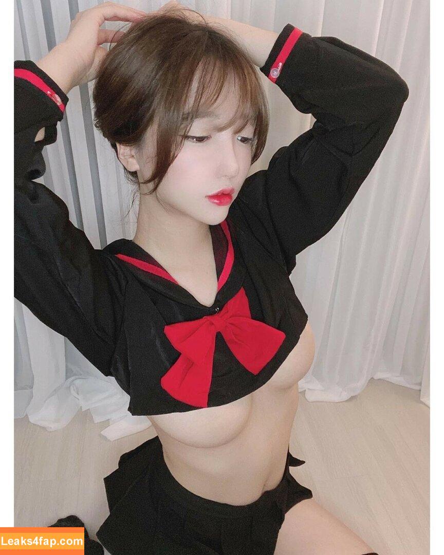 Son Ye Eun / BJ Eunsora 은소라 / Yenny / ye._eun_s2 / yeeny618 / yeeunz1 / 손예은 слитое фото фото #0171