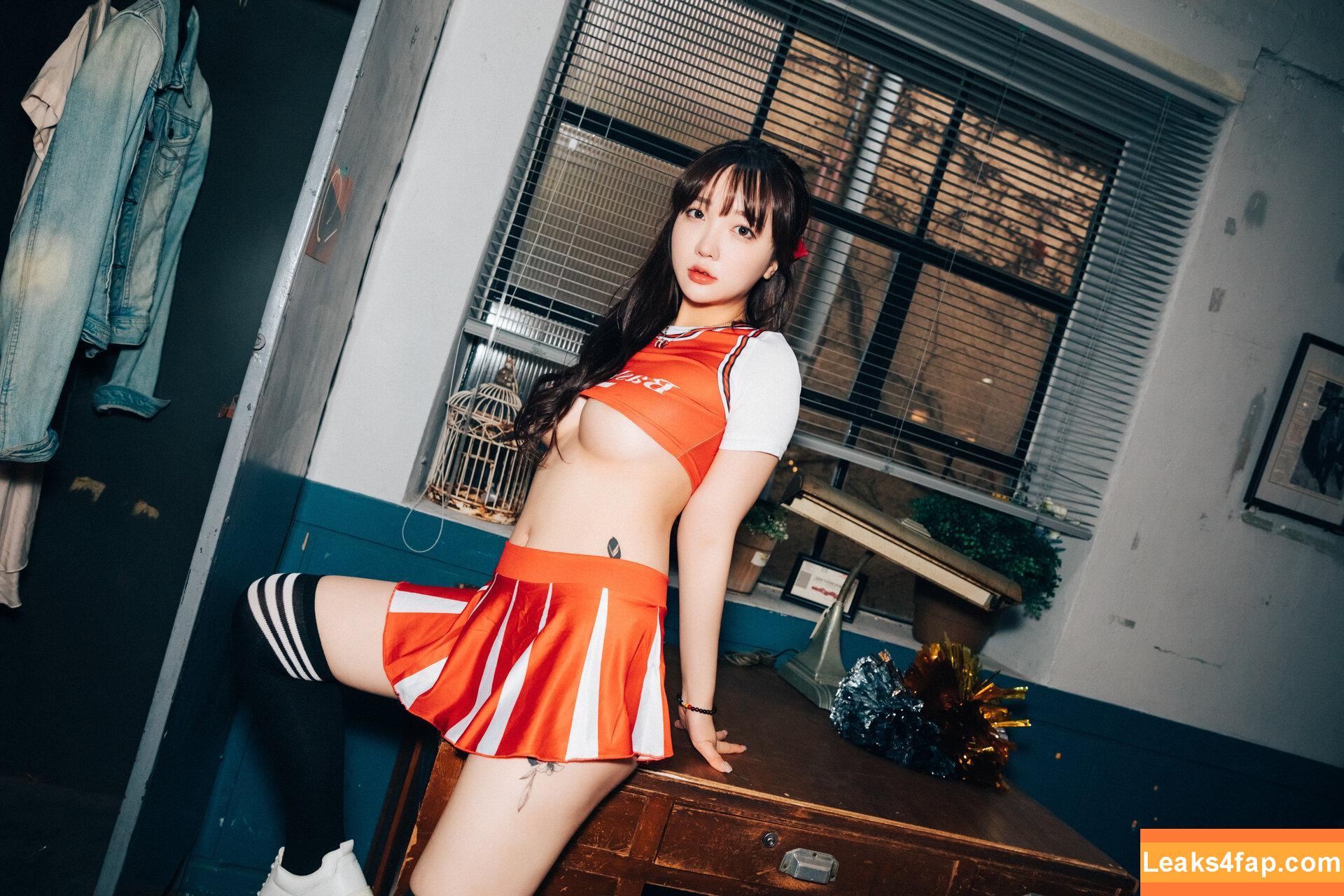 Son Ye Eun / BJ Eunsora 은소라 / Yenny / ye._eun_s2 / yeeny618 / yeeunz1 / 손예은 leaked photo photo #0299