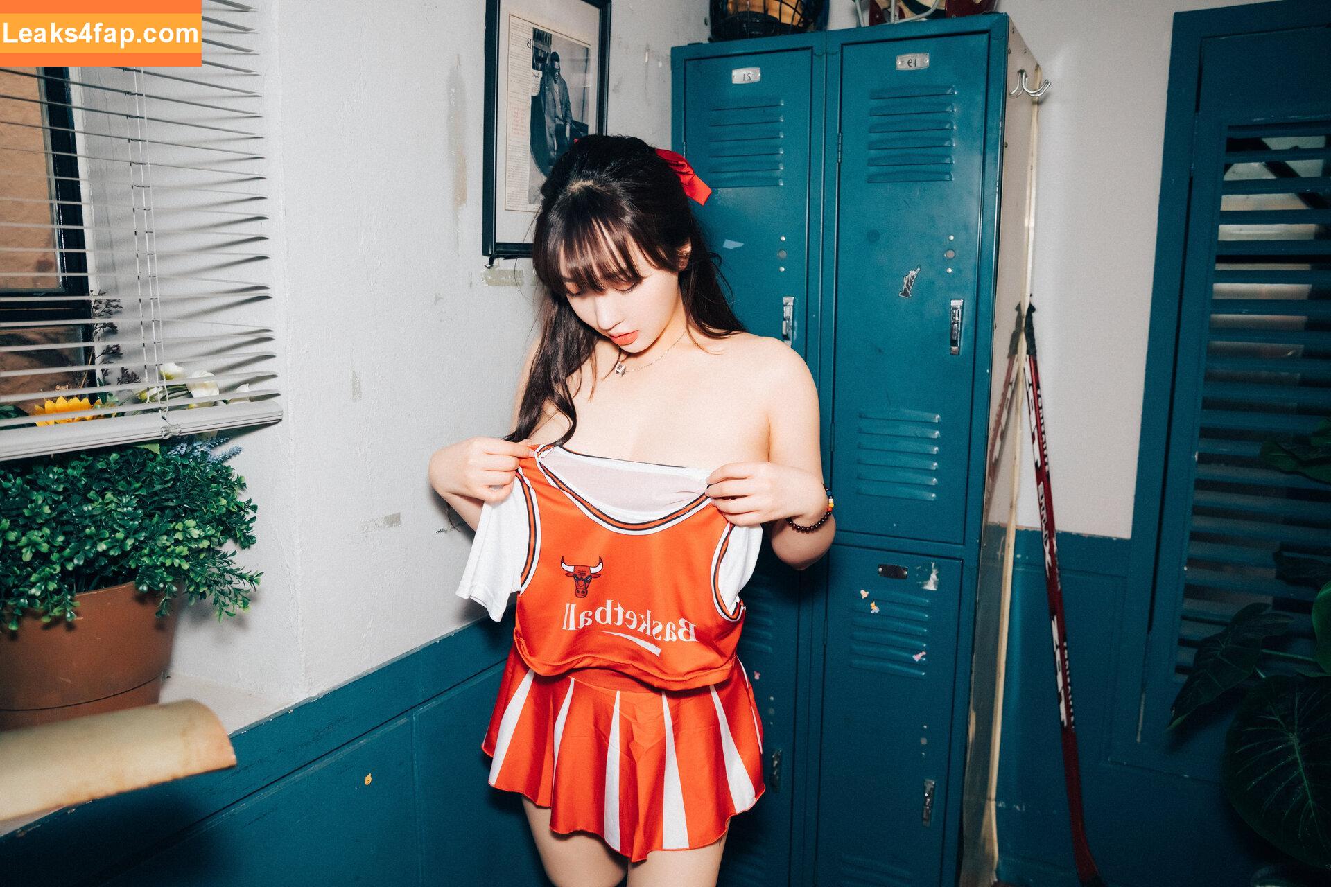 Son Ye Eun / BJ Eunsora 은소라 / Yenny / ye._eun_s2 / yeeny618 / yeeunz1 / 손예은 leaked photo photo #0304