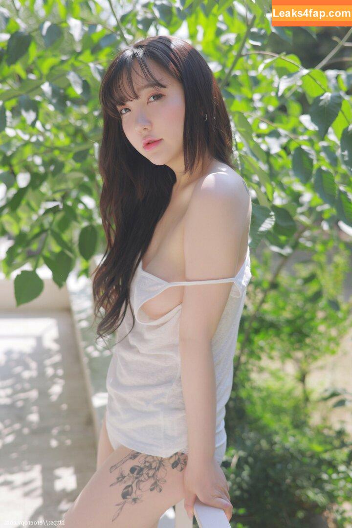 Son Ye Eun / BJ Eunsora 은소라 / Yenny / ye._eun_s2 / yeeny618 / yeeunz1 / 손예은 leaked photo photo #0398