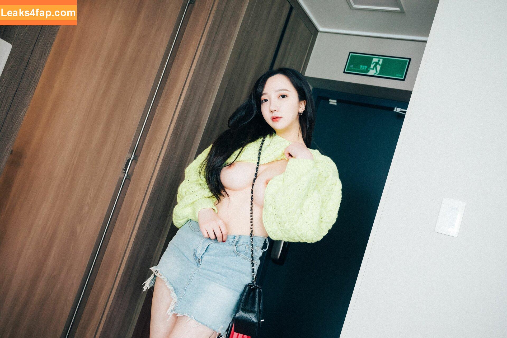 Son Ye Eun / BJ Eunsora 은소라 / Yenny / ye._eun_s2 / yeeny618 / yeeunz1 / 손예은 leaked photo photo #0514