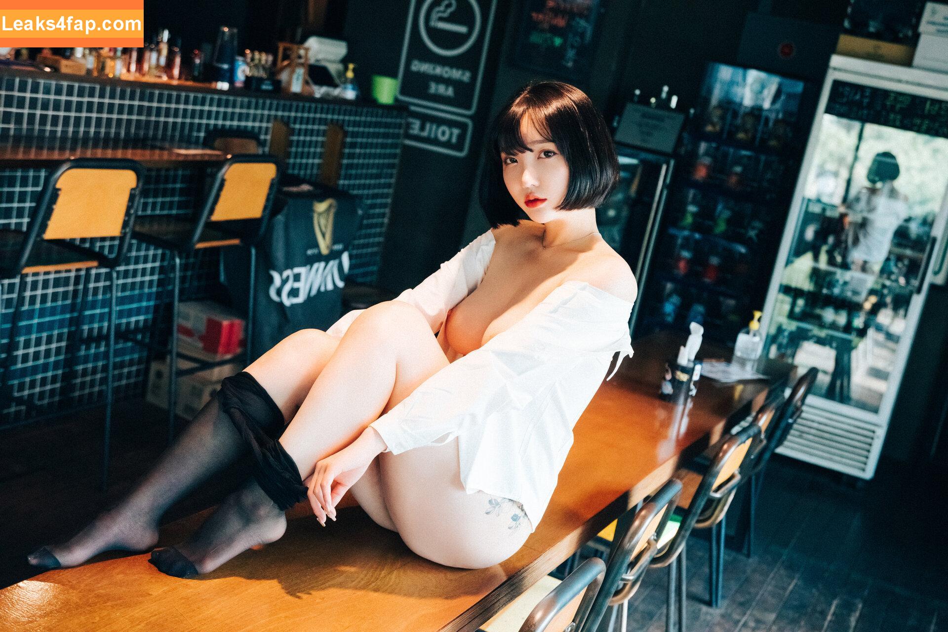 Son Ye Eun / BJ Eunsora 은소라 / Yenny / ye._eun_s2 / yeeny618 / yeeunz1 / 손예은 слитое фото фото #0731