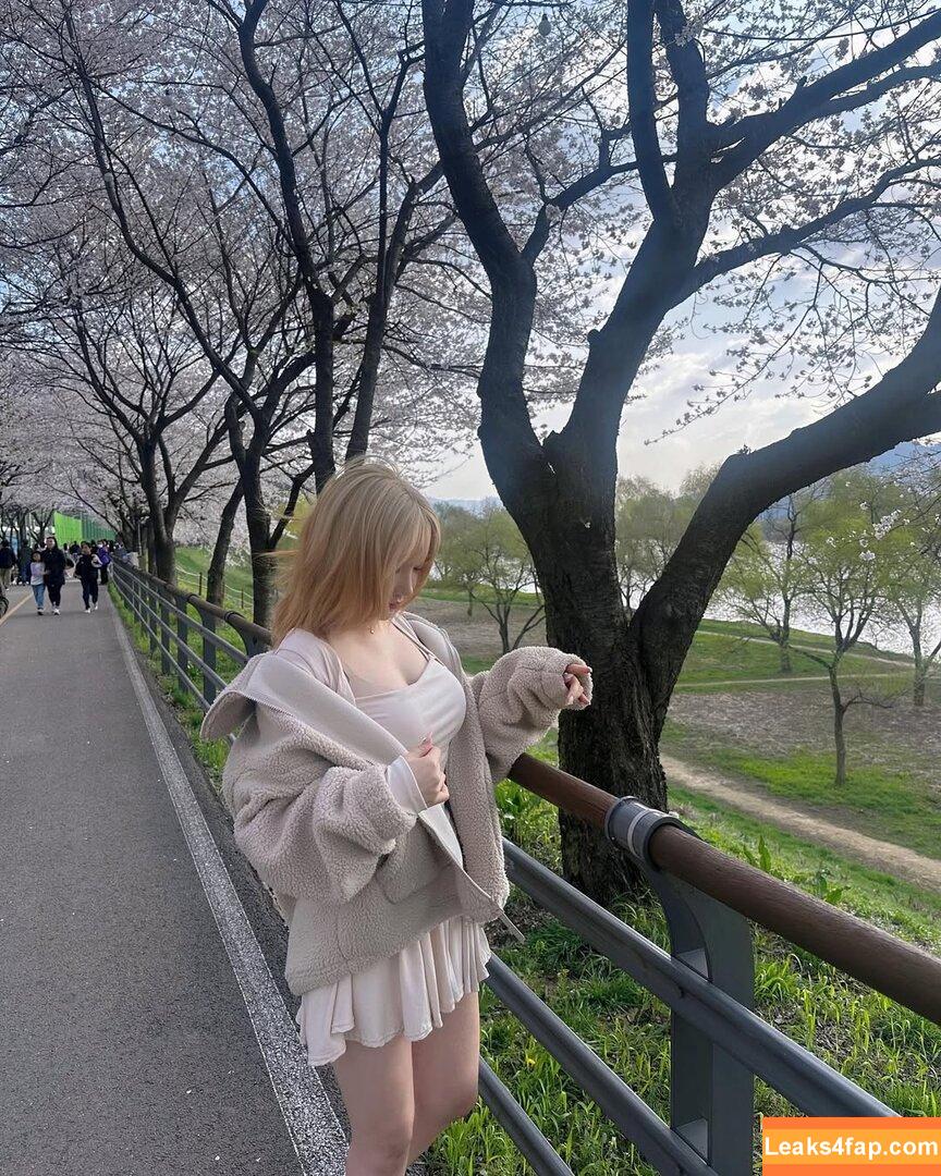 Son Ye Eun / BJ Eunsora 은소라 / Yenny / ye._eun_s2 / yeeny618 / yeeunz1 / 손예은 leaked photo photo #0917