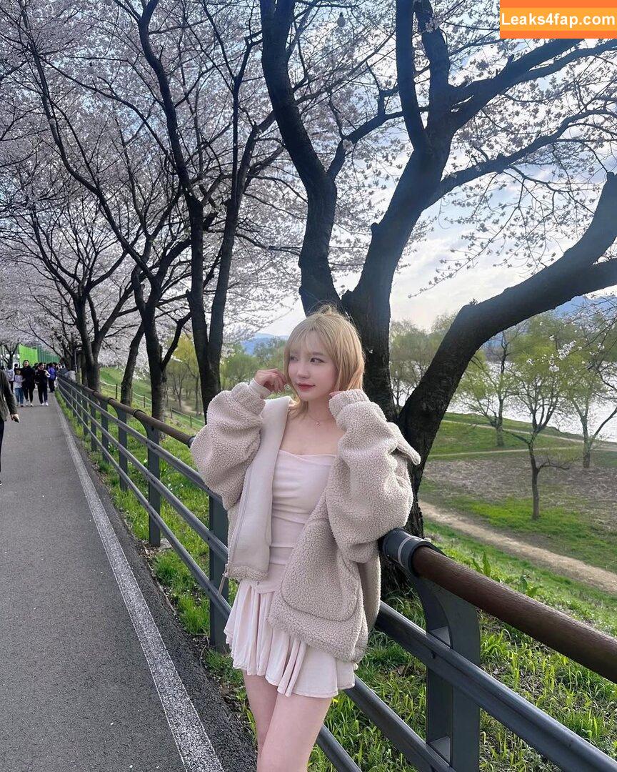 Son Ye Eun / BJ Eunsora 은소라 / Yenny / ye._eun_s2 / yeeny618 / yeeunz1 / 손예은 leaked photo photo #0919