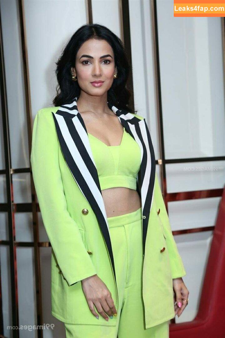 Sonal Chauhan / sonalchauhan leaked photo photo #0009