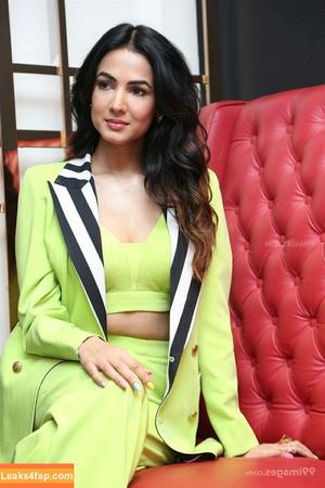 Sonal Chauhan фото #0008