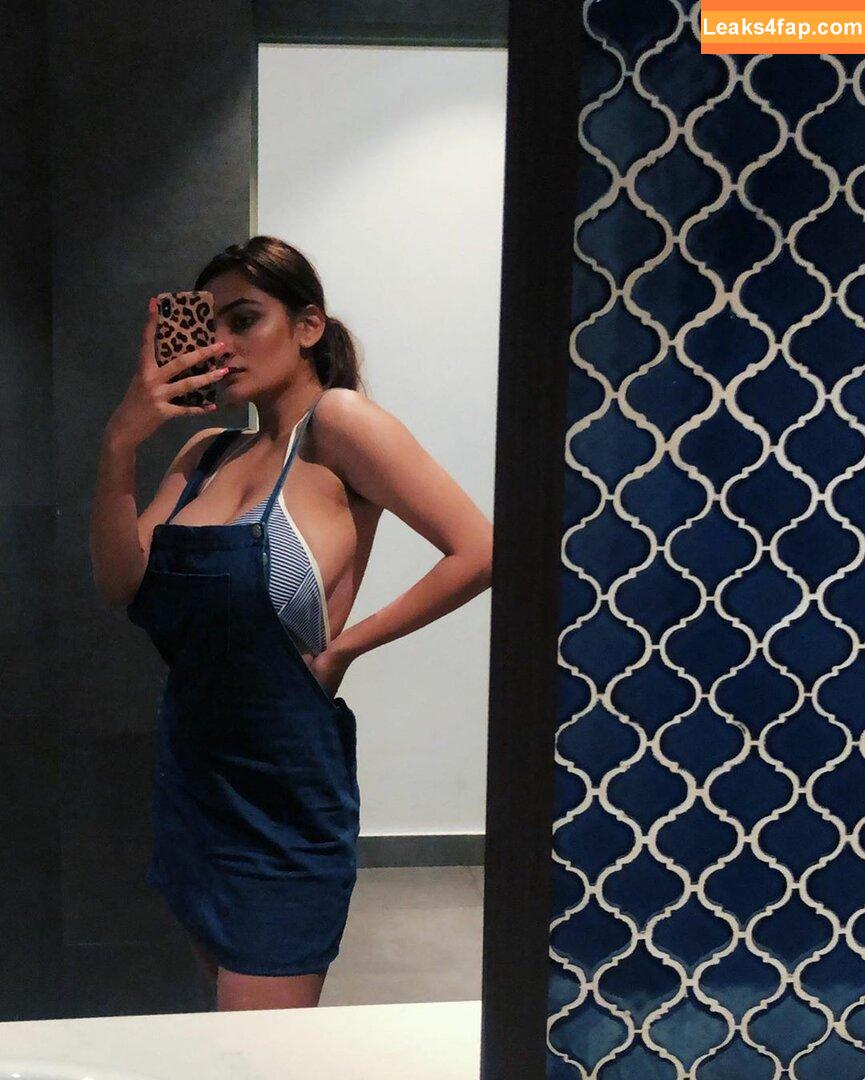 Sonali Malhotra / sonali_malhotraa / sonalimalhotra4 leaked photo photo #0041
