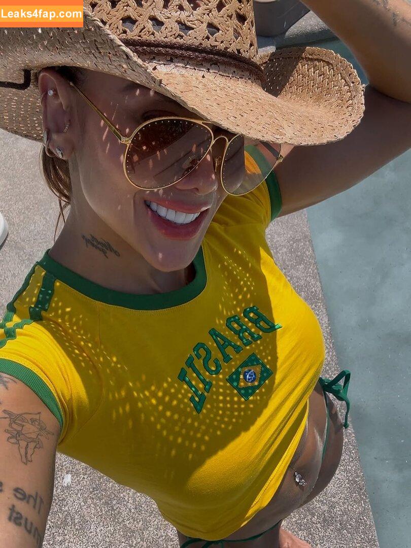 Sonia Isaza / niaisazaoficial leaked photo photo #0064