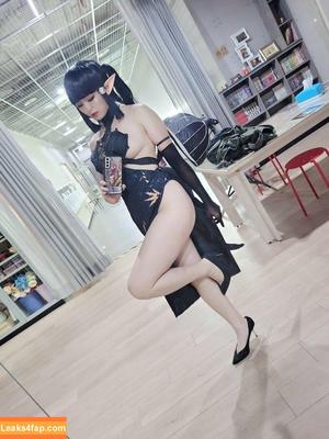 Sonigalion Scarlet photo #0002