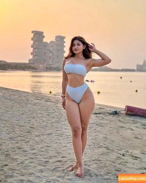 Soniya Singh photo #0003