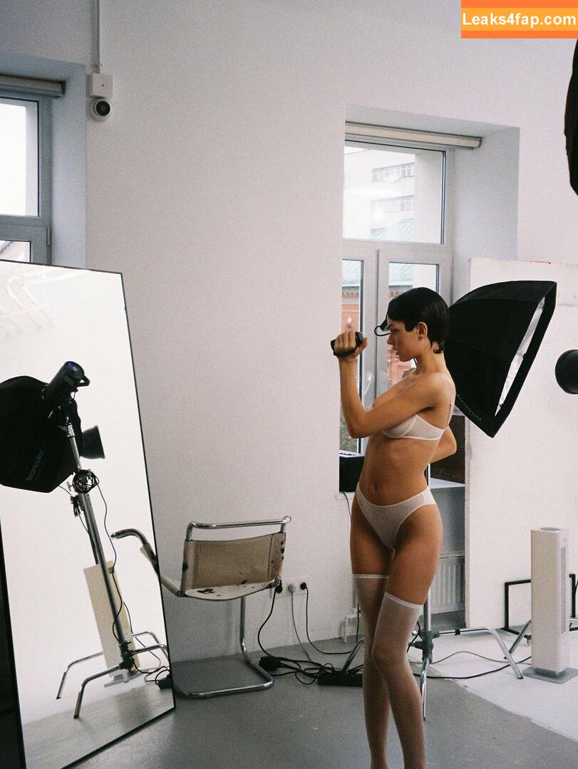 Sonya Zoloeva / Model / sonyazoloeva слитое фото фото #0155