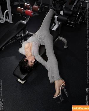 Sonya Zoloeva photo #0043