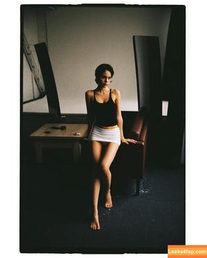 Sonya Zoloeva photo #0370