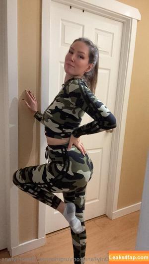 sonyaswiftxo_myfreeone photo #0031