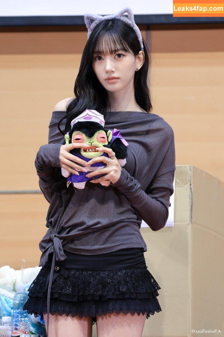 Sooin (Kim Soo-In / Swim Kim MEOVV / https: / kimsooinb / meovv.sooin leaked photo photo #0014