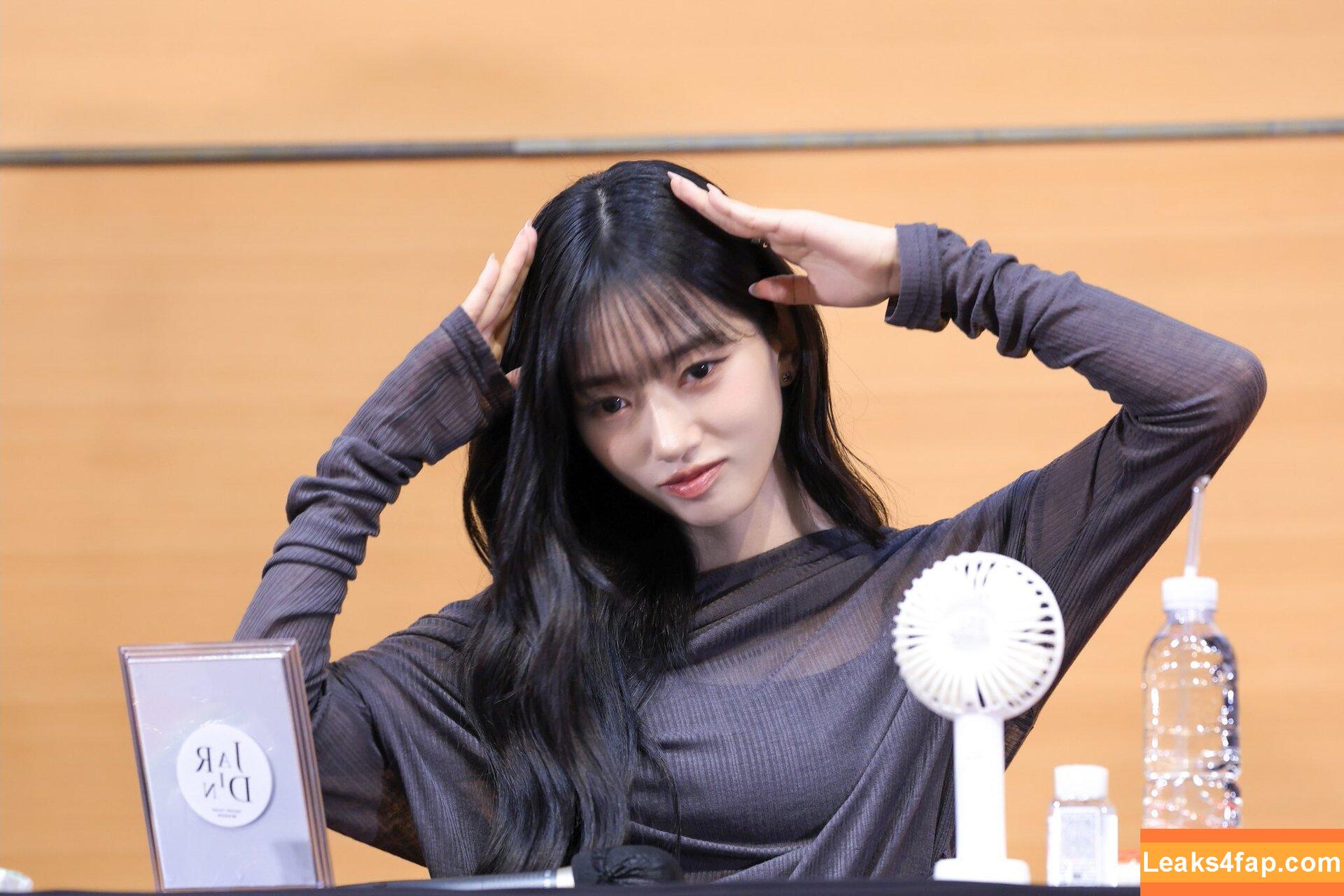 Sooin (Kim Soo-In / Swim Kim MEOVV / https: / kimsooinb / meovv.sooin leaked photo photo #0016