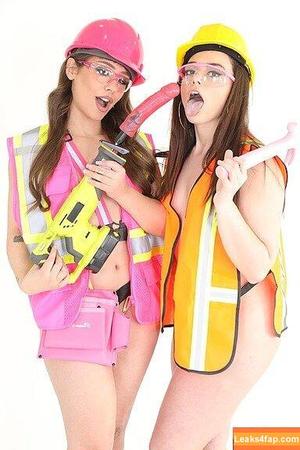 Sophia Burns photo #0054