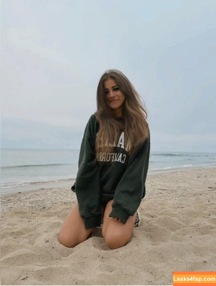sophia.frutos /  leaked photo photo #0117