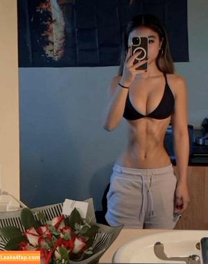 sophia.frutos photo #0007