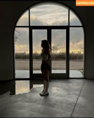 sophia.frutos photo #0029