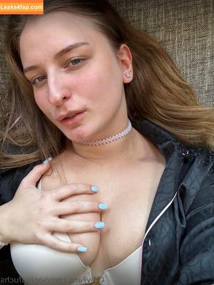 Sophia Fuchs photo #0029