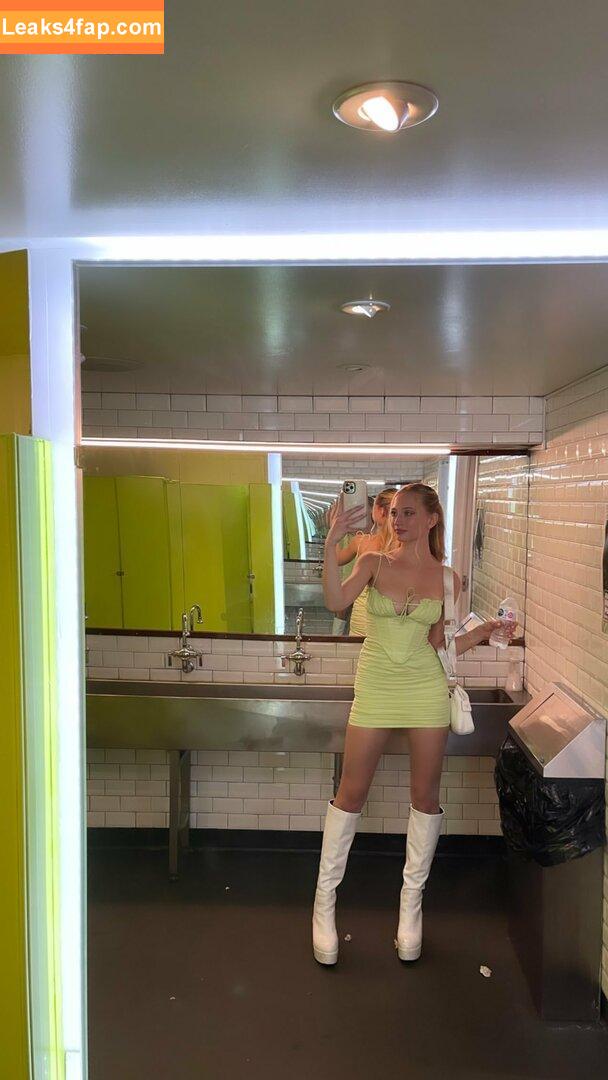 sophia.ilysm / Sophia Diamond leaked photo photo #0040