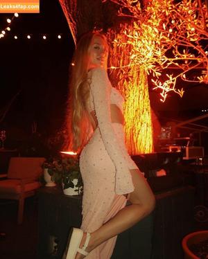 sophia.ilysm photo #0049