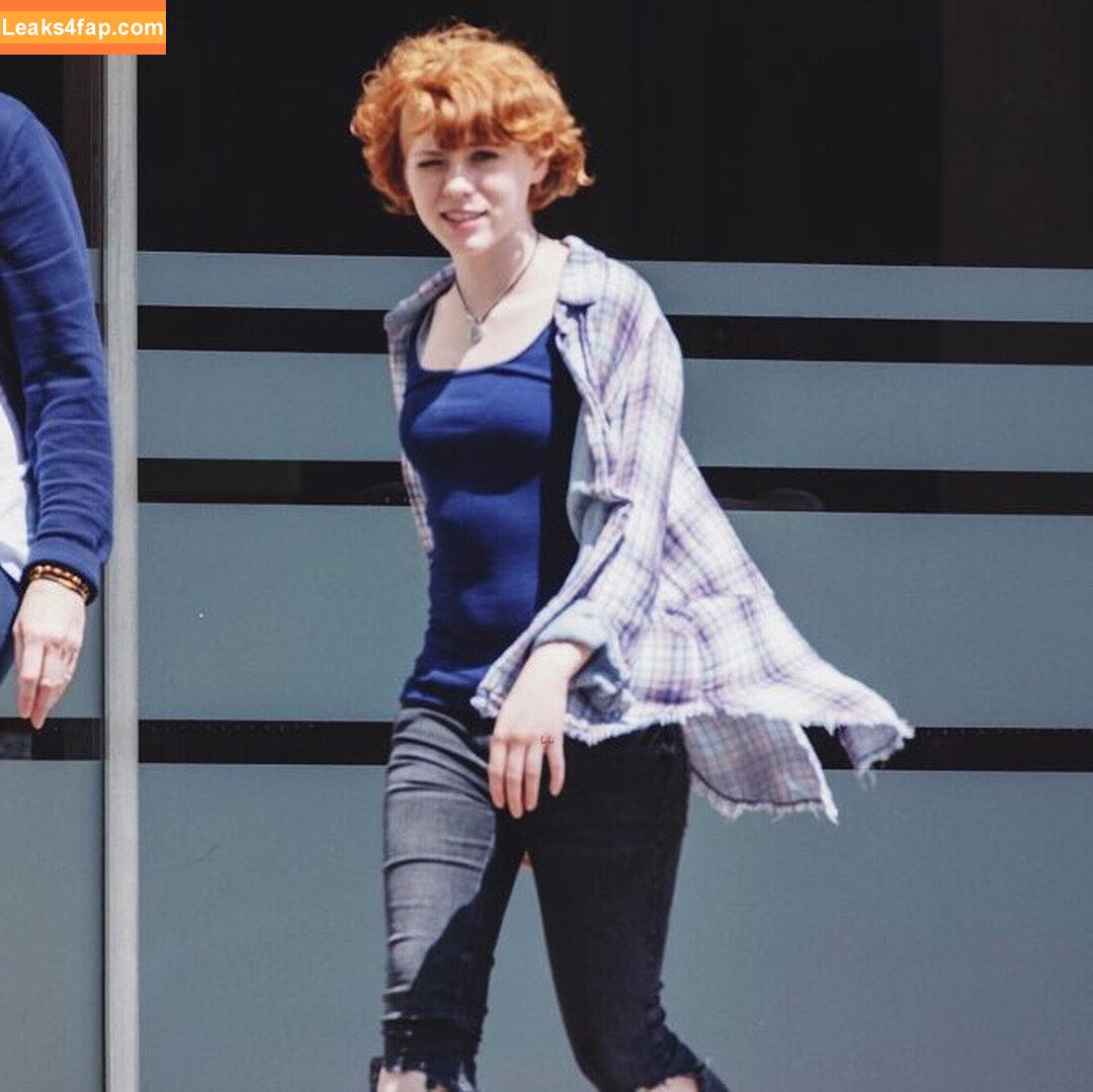 Sophia Lillis / sophialillis слитое фото фото #0063