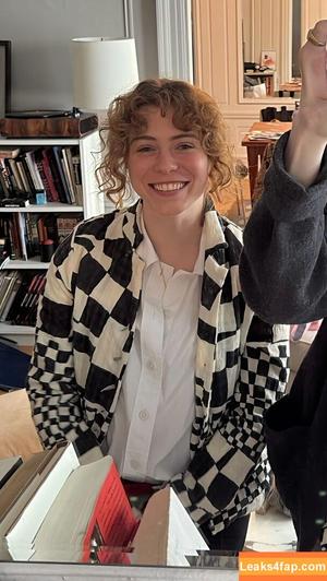 Sophia Lillis photo #0076