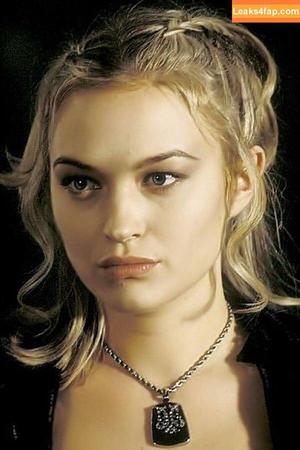 Sophia Myles photo #0009