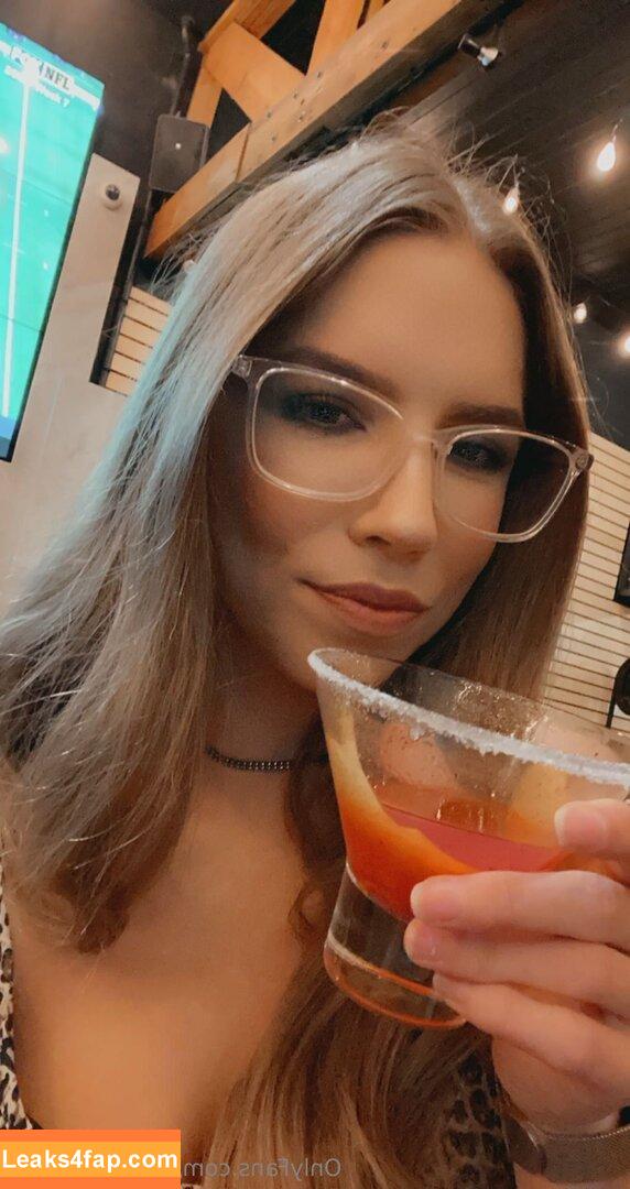 sophiakylefree / sophiakylieee слитое фото фото #0002