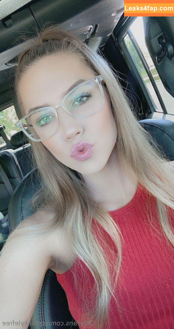 sophiakylefree / sophiakylieee слитое фото фото #0008