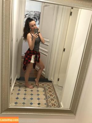 sophiasmithuk фото #0001