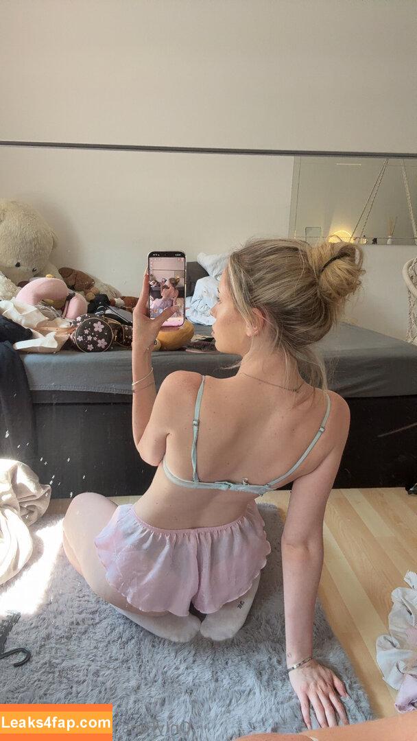 sophiatiel / sophia.thiel leaked photo photo #0022