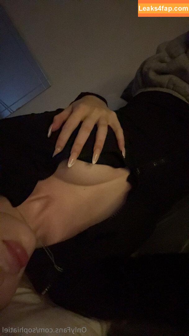 sophiatiel / sophia.thiel leaked photo photo #0035