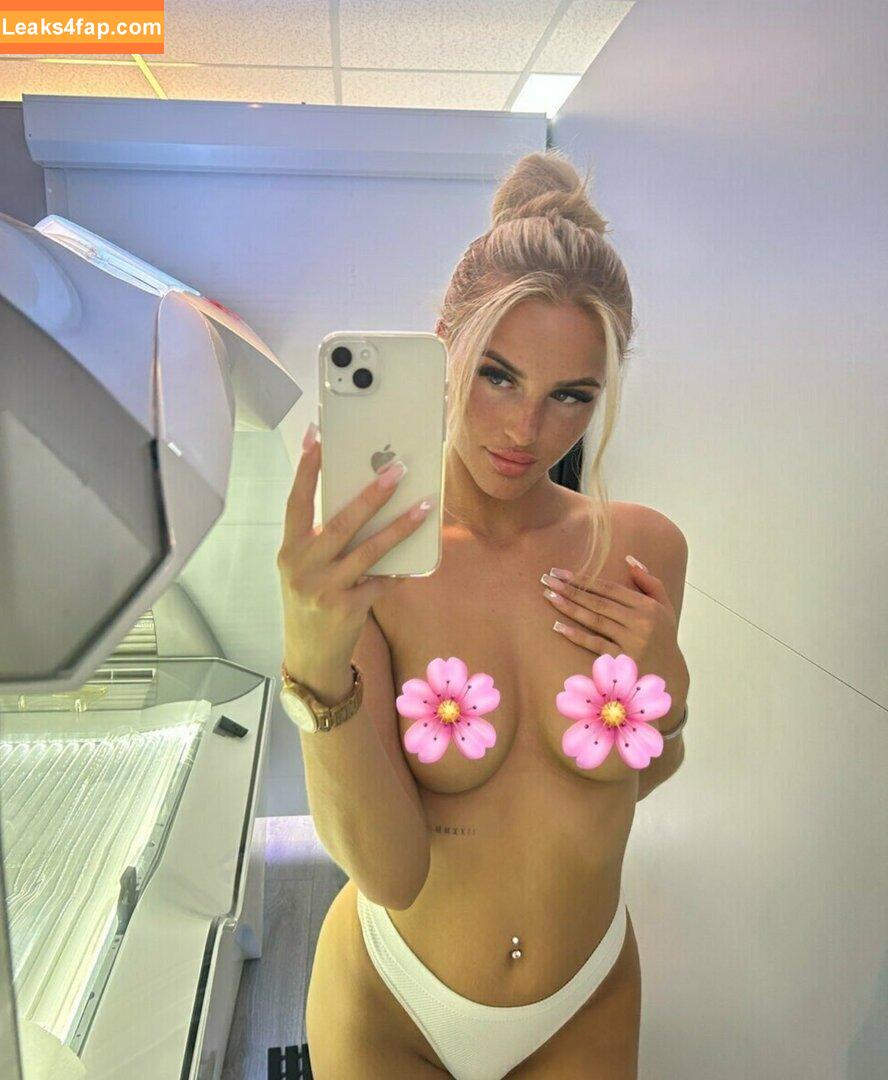 Sophie Aspin X /  leaked photo photo #0001