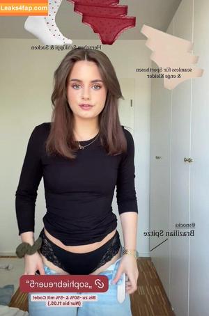 Sophie Breuer photo #0078